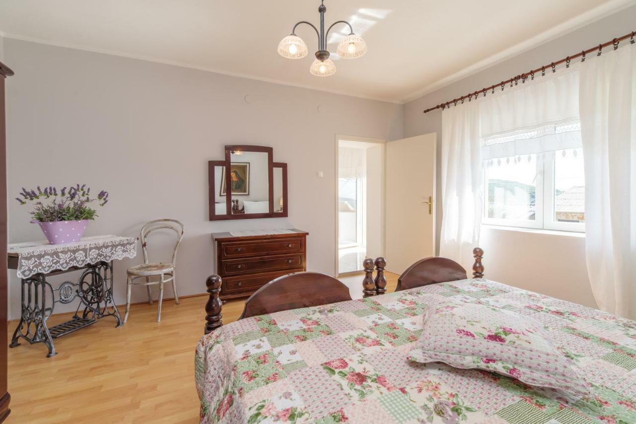 Barac Rural Holiday Home Grižane エクステリア 写真